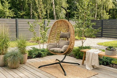 Fotel ogrodowy kokon wiszący z poduszkami – technorattanowy, natural,  bujak XXL na stelażu